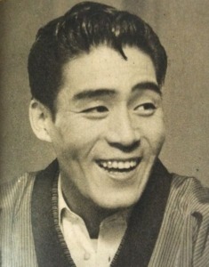 春日八郎-年収_1