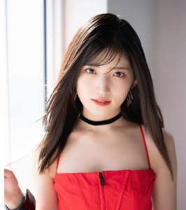 村山彩希