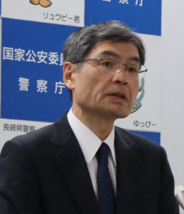 楠芳伸